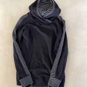 Lulu reversible hoodie